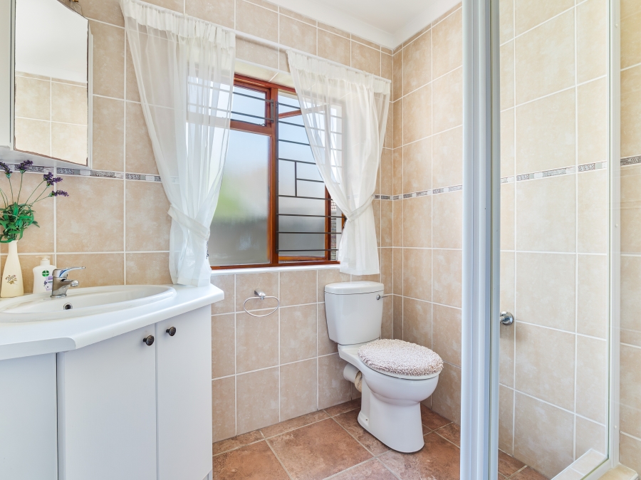 3 Bedroom Property for Sale in The Island Western Cape